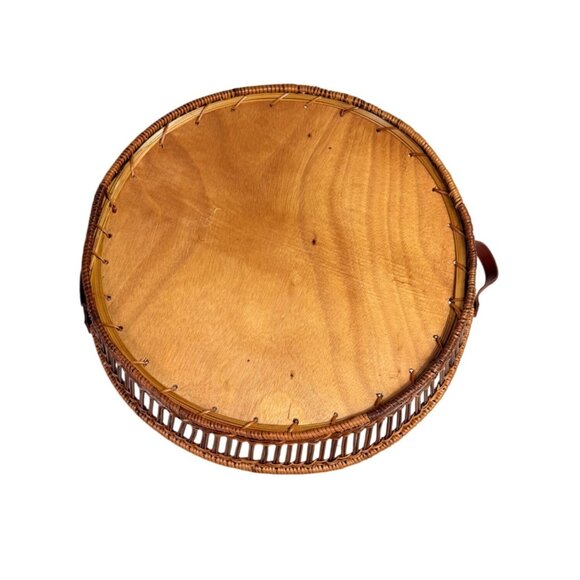 Rattan Round Serving Tray Wicker Leather Handles VTG 70s Kitchen Farmers Market - Picture 6 of 12